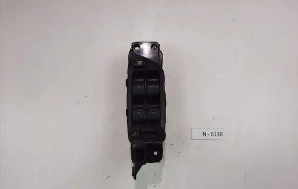 Subaru Legacy Electric window control switch