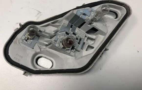 Opel Meriva B Tail light bulb cover holder 21632201