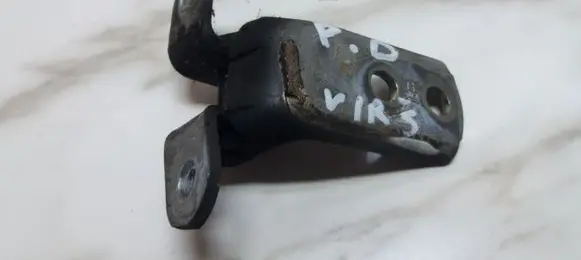 Toyota Prius (XW20) Front door upper hinge