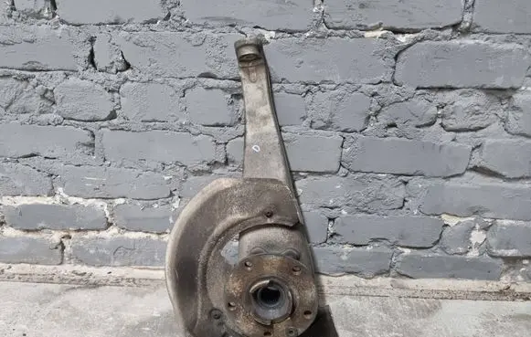 Porsche Cayenne (92A) Front wheel hub spindle knuckle 7P0407246A
