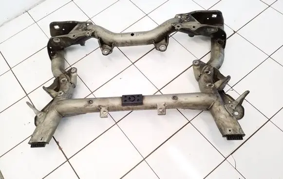 Mercedes-Benz E W212 Front subframe A0039981650 A21262806