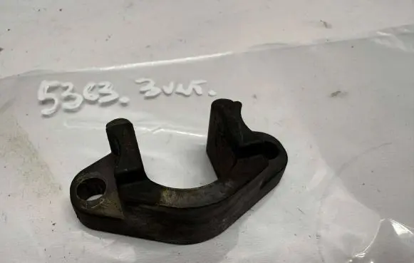 BMW 3 E90 E91 Fuel Injector clamp holder