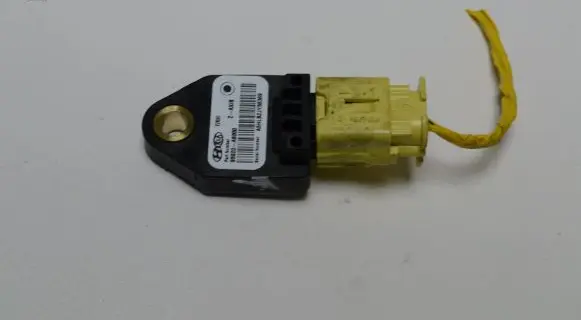 Hyundai i30 Airbag deployment crash/impact sensor 95920A6000