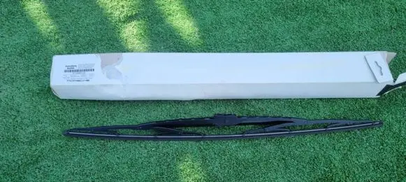 Porsche Panamera (970) Windshield/front glass wiper blade 97062890100