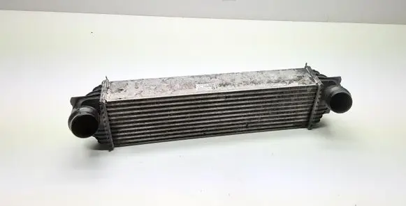BMW 7 F01 F02 F03 F04 Intercooler radiator 7805629 17517805629