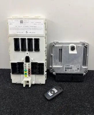BMW 1 F20 F21 Engine ECU kit and lock set 8473185 8707679