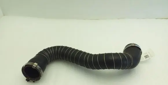 Land Rover Discovery 4 - LR4 Intercooler hose/pipe AH229F072AD
