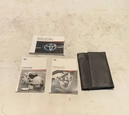 Toyota ProAce City Owners service history hand book 