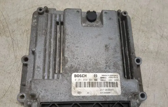 Opel Vivaro Engine control unit/module 0281030991 237104588R 237103888R