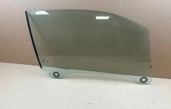 BMW i3 Front door window glass four-door 7290860