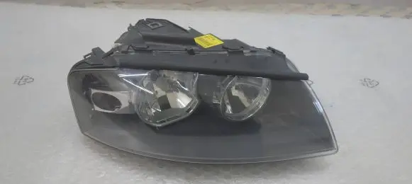 Audi A3 S3 8P Headlight/headlamp 8P0941004A