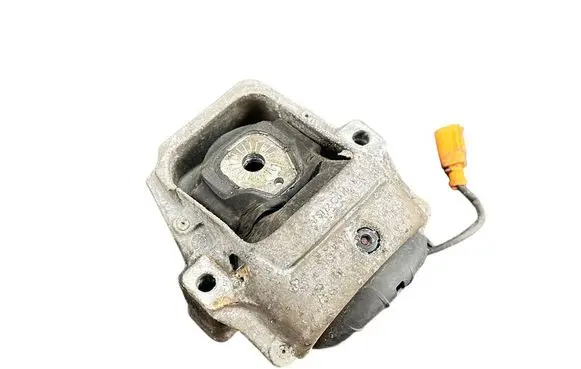 Audi Q5 SQ5 Engine mount bracket 8R0199381Q