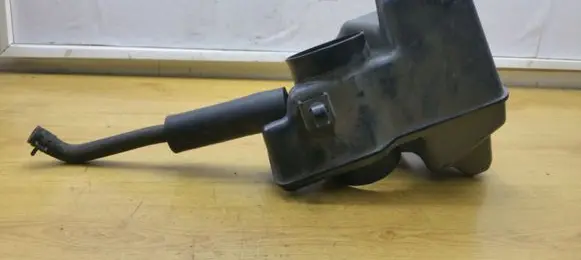 Intake resonator