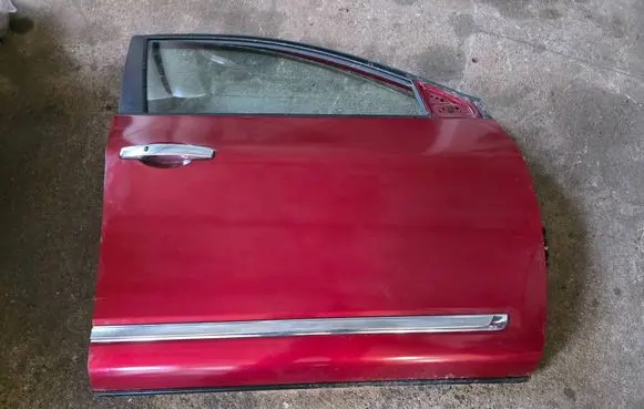 Nissan Rogue Front door