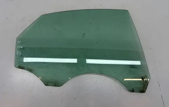 Volvo S40 Rear door window glass 43R001105