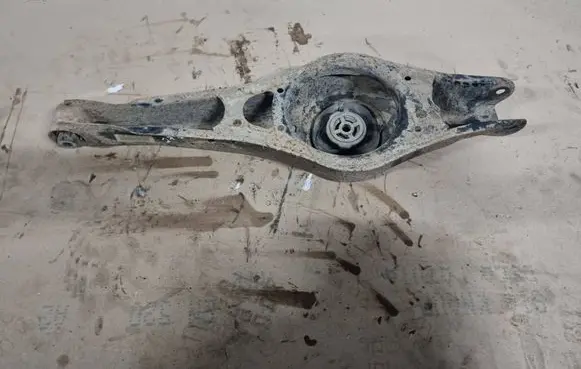 Volkswagen PASSAT B6 Rear upper control arm/wishbone 25LK1KSFAB