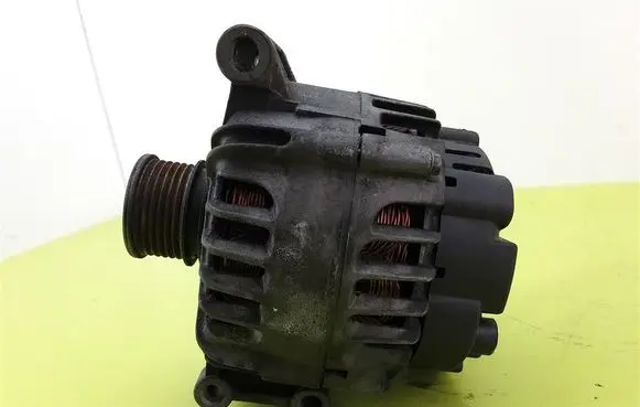 Peugeot 207 Generator/alternator V757651380