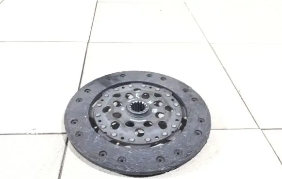Opel Vectra C Clutch pressure plate 1208067