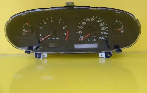 Hyundai Lantra I Speedometer (instrument cluster) 9400329115