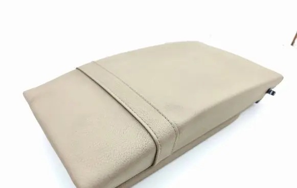 Mercedes-Benz E W212 Rear seat armrest 