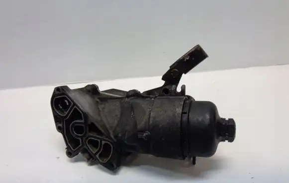 Citroen DS3 Oil filter mounting bracket 20DP77