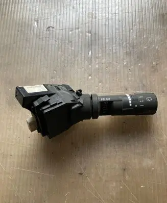 Nissan Pathfinder R51 Wiper control stalk 25260EA000