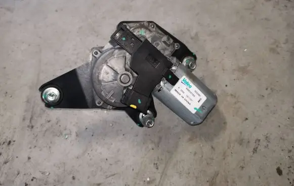 Buick Encore I Rear window wiper motor 96955193