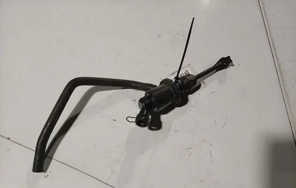 Nissan Qashqai Clutch master cylinder 