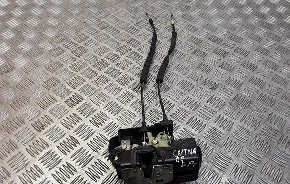 Chevrolet Captiva Front door lock