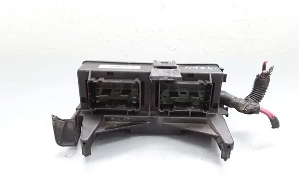 Jeep Grand Cherokee (WK) Fuse module 04692073AB 000006625
