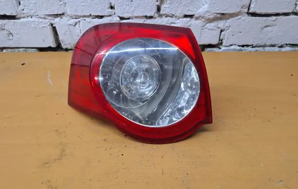 Volkswagen PASSAT B6 Rear/tail lights 3C9945095N