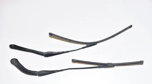 BMW 3 E92 E93 Windshield/front glass wiper blade 7253399 7253398