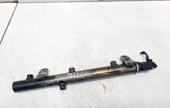 Fuel main line pipe