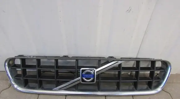 Volvo C70 Front bumper 08620343