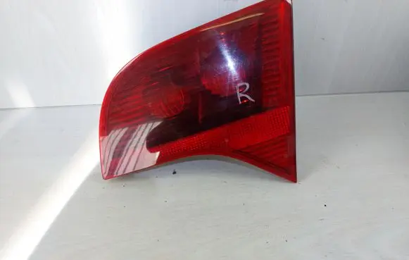 Audi A4 S4 B7 8E 8H Tailgate rear/tail lights 8E9945094