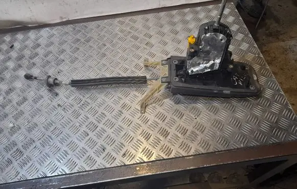 Porsche Cayenne (92A) Gear shifter/selector 7P5713025N