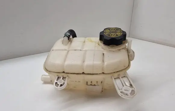 Coolant expansion tank/reservoir