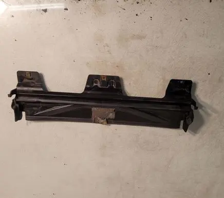 BMW 3 E90 E91 Bottom radiator support slam panel 7145287