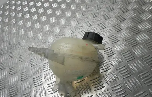 Peugeot 208 Coolant expansion tank/reservoir 9800777280 VD12356