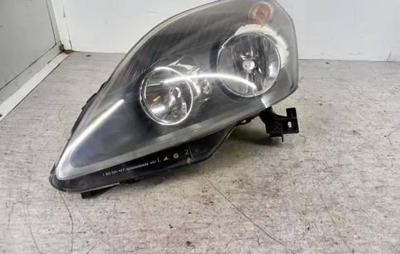 Opel Zafira B Headlight/headlamp 