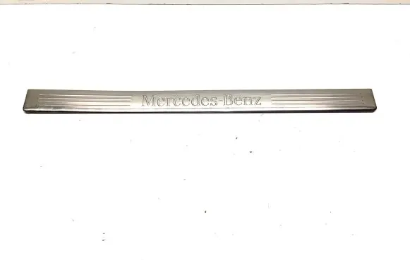Mercedes-Benz E W212 Front sill trim cover A2126860936