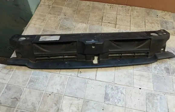 Radiator trim