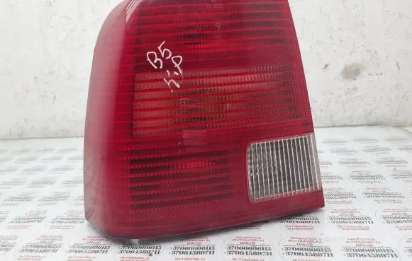 Volkswagen PASSAT B5 Rear/tail lights