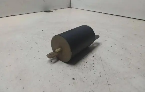Vacuum air tank