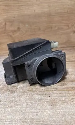 Volvo S70 V70 V70 XC Mass air flow meter 0281002074 1275245