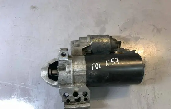 BMW 7 F01 F02 F03 F04 Starter motor 1005831793