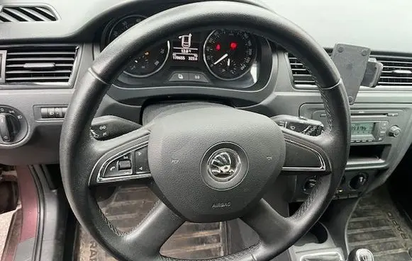Skoda Rapid (NH) Steering wheel 
