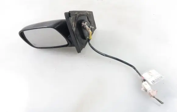Toyota Yaris Front door electric wing mirror 