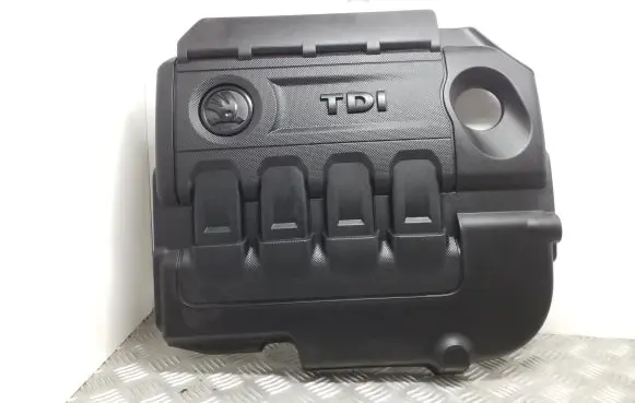 Skoda Octavia Mk3 (5E) Engine cover (trim) 04L103925N
