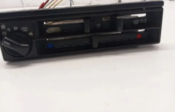 Volkswagen Transporter - Caravelle T4 Climate control unit 321819045C
